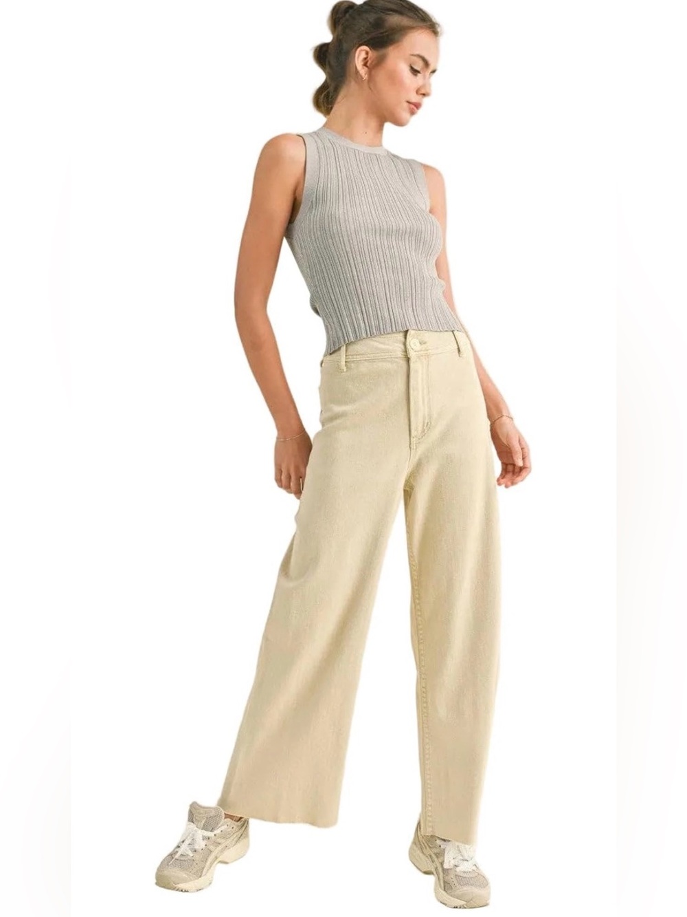 Miou Muse Josie Wide Leg High-Rise Raw Hem Jeans in Light Beige size S